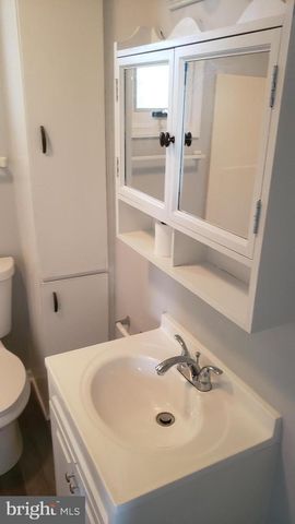 28 AVON AVE, Westville, NJ 08093