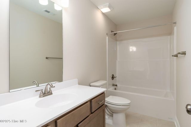 208 Shadow Grass Court, Stella, NC 28582