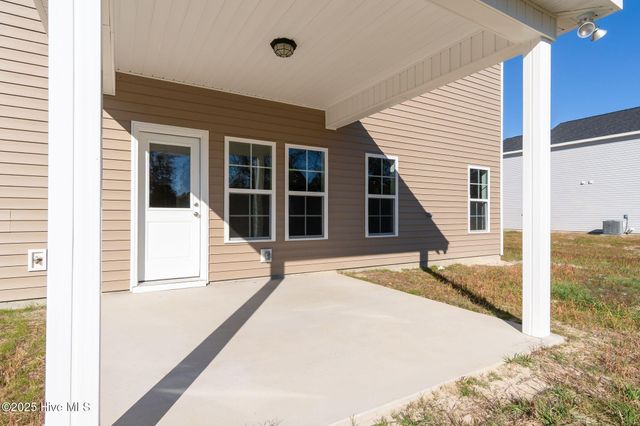 208 Shadow Grass Court, Stella, NC 28582