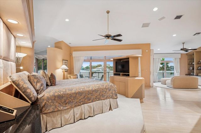 5 Isla Bahia Drive, Fort Lauderdale, FL 33316