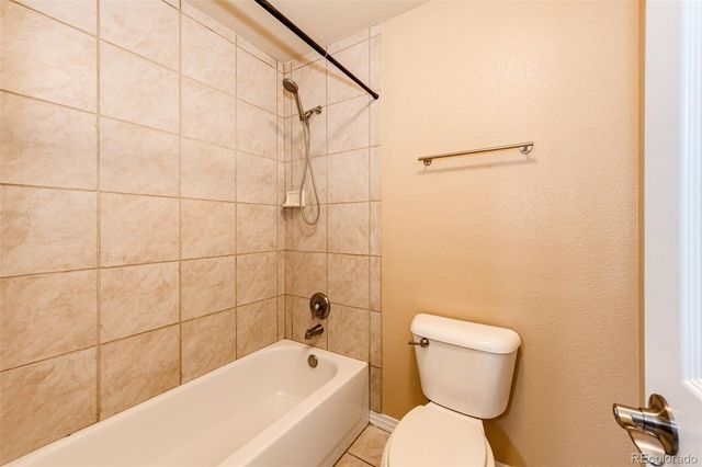 19076 E Maplewood Avenue, Aurora, CO 80016