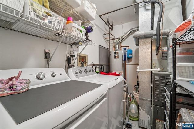 22 Eakens Court, Mahwah, NJ 07430