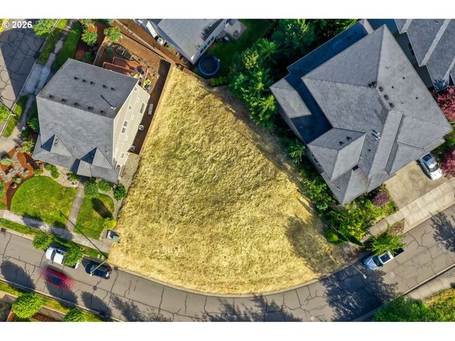 13501 Se MOUNTAIN CREST Dr, Happy Valley, OR 97086