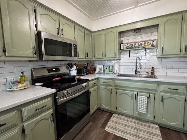 410 E Hazelwood Street, Princeton, TX 75407