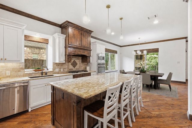 304 Boonesville Bend, Argyle, TX 76226