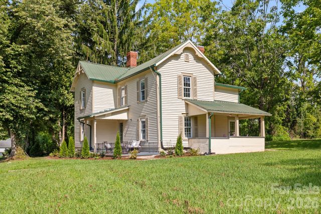 250 Justice Ridge Road, Candler, NC 28715