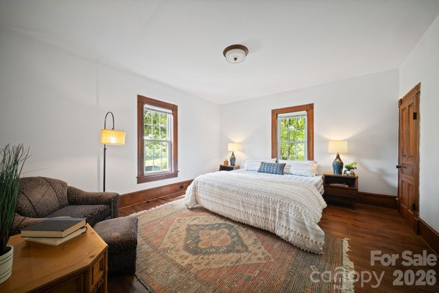 250 Justice Ridge Road, Candler, NC 28715