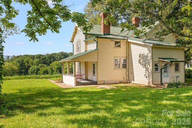250 Justice Ridge Road, Candler, NC 28715