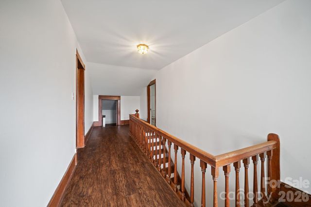250 Justice Ridge Road, Candler, NC 28715