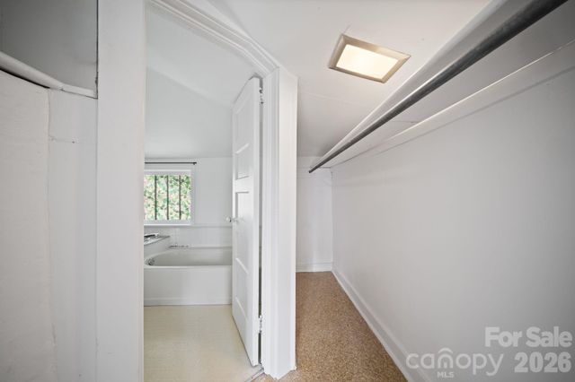 250 Justice Ridge Road, Candler, NC 28715
