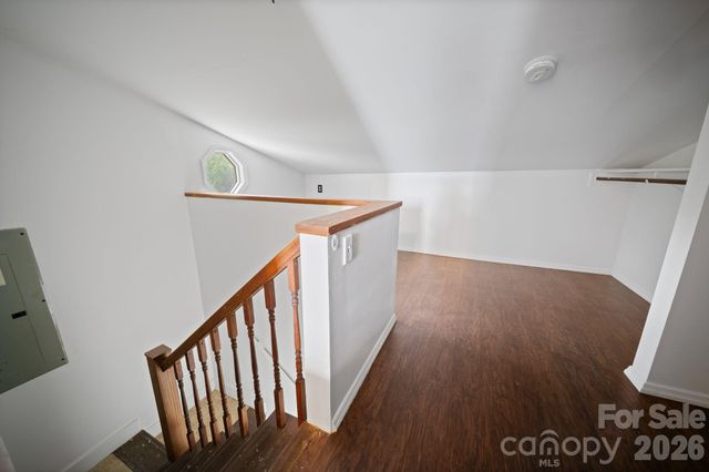 250 Justice Ridge Road, Candler, NC 28715