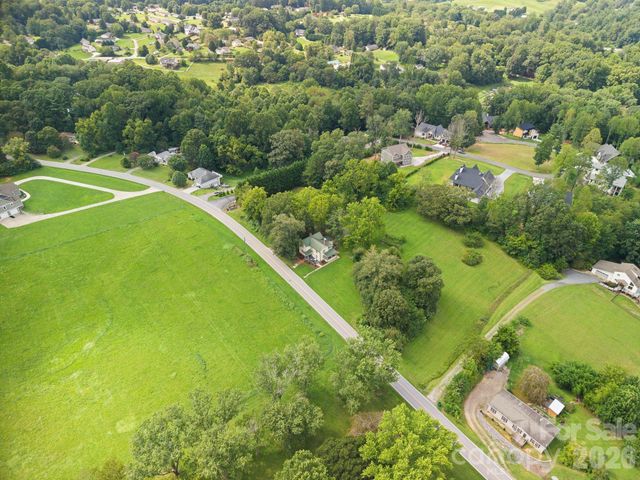 250 Justice Ridge Road, Candler, NC 28715