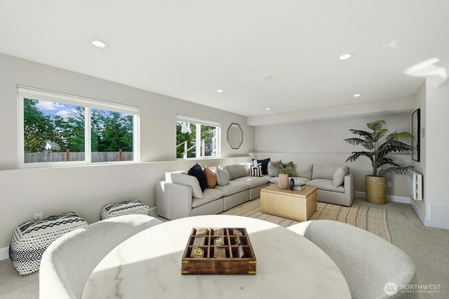 7511 41st Avenue NE, Seattle, WA 98115