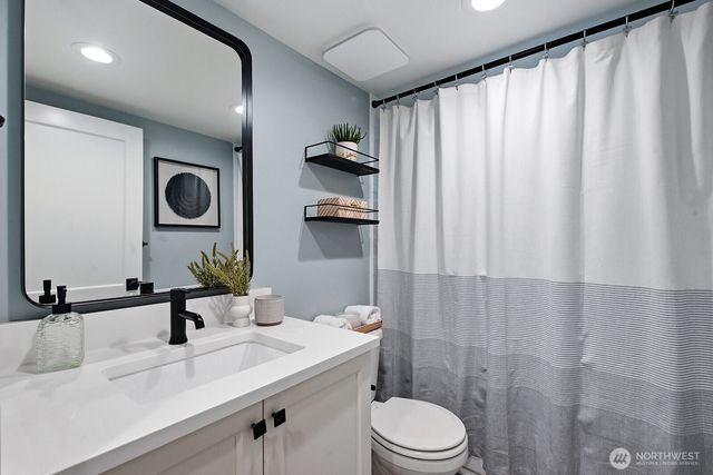 7511 41st Avenue NE, Seattle, WA 98115