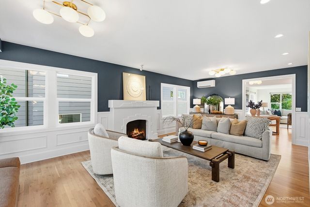 7511 41st Avenue NE, Seattle, WA 98115