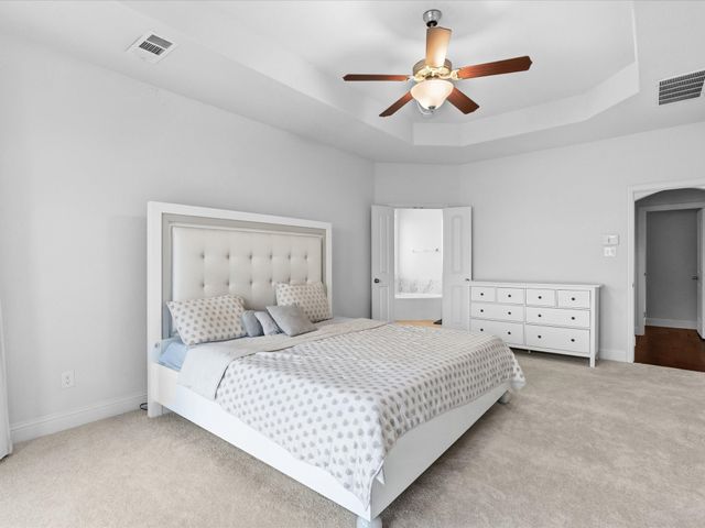 817 Winehart Street, Lewisville, TX 75056