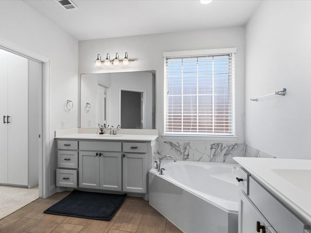 817 Winehart Street, Lewisville, TX 75056