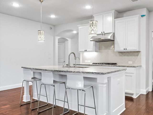 817 Winehart Street, Lewisville, TX 75056