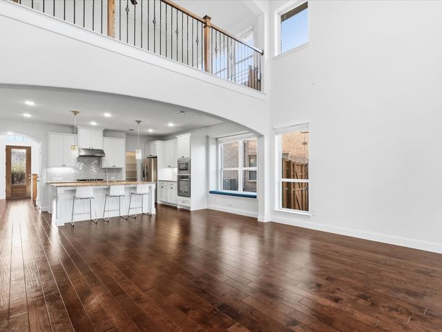 817 Winehart Street, Lewisville, TX 75056