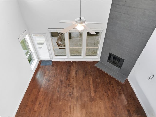 817 Winehart Street, Lewisville, TX 75056