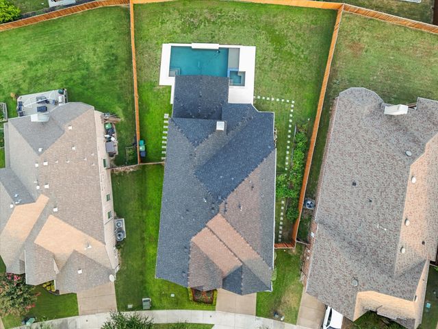 817 Winehart Street, Lewisville, TX 75056