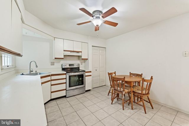 2001 VISTA LN, Lutherville Timonium, MD 21093