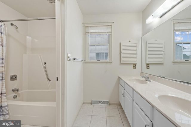 2001 VISTA LN, Lutherville Timonium, MD 21093