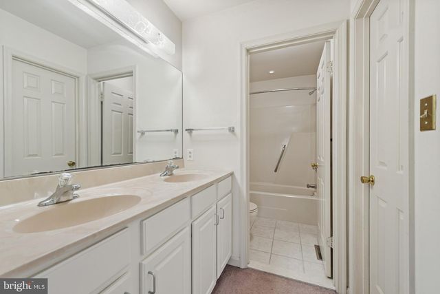 2001 VISTA LN, Lutherville Timonium, MD 21093