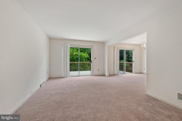 2001 VISTA LN, Lutherville Timonium, MD 21093