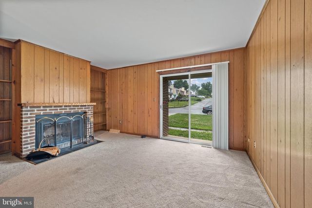 2001 VISTA LN, Lutherville Timonium, MD 21093