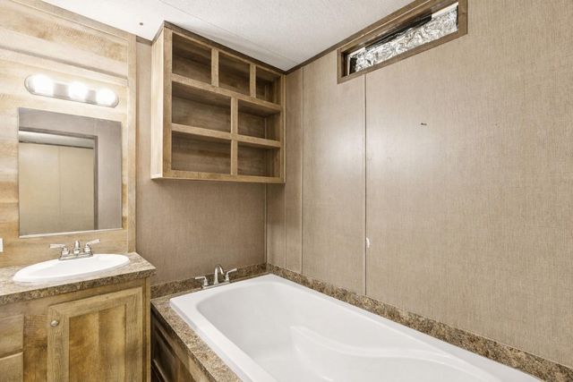 191 County Road 3376, Cleveland, TX 77327