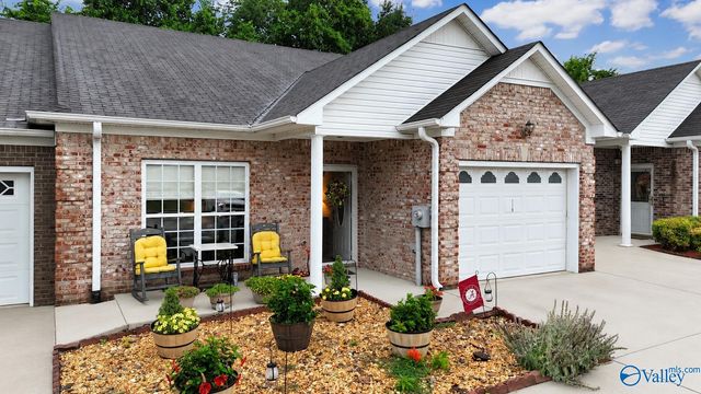 118 Santana Drive, Athens, AL 35611
