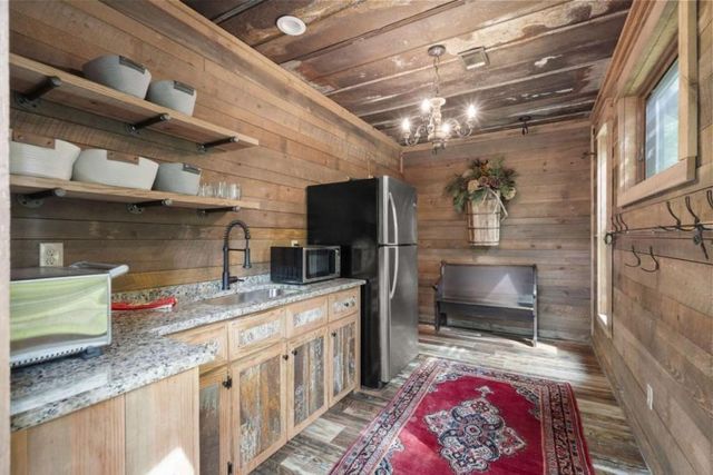 530 Burleson Road, Ellijay, GA 30536