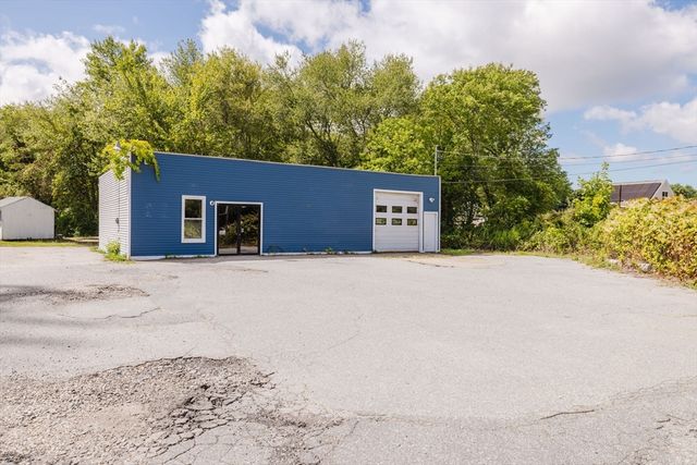 817 State Rd, Westport, MA 02790