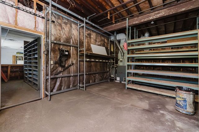 817 State Rd, Westport, MA 02790