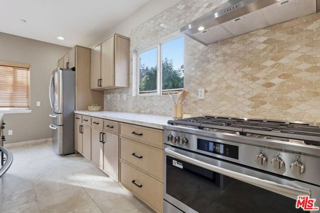 5187 Knollwood Way, Woodland Hills, CA 91364