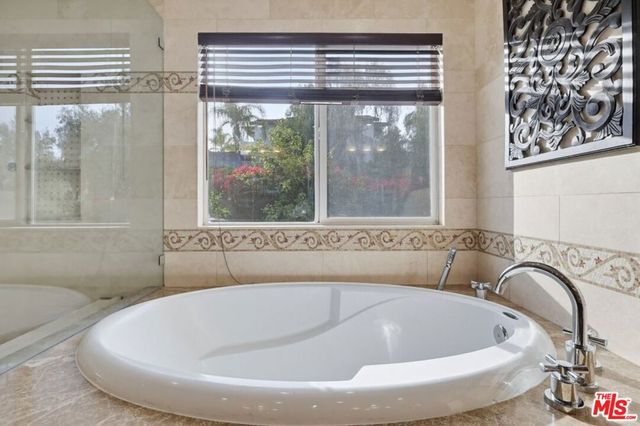 5187 Knollwood Way, Woodland Hills, CA 91364