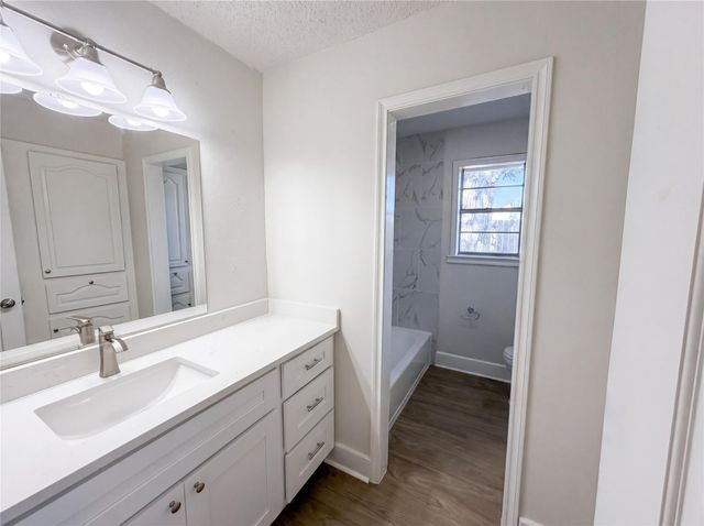 5917 Raza Road, Pearland, TX 77584