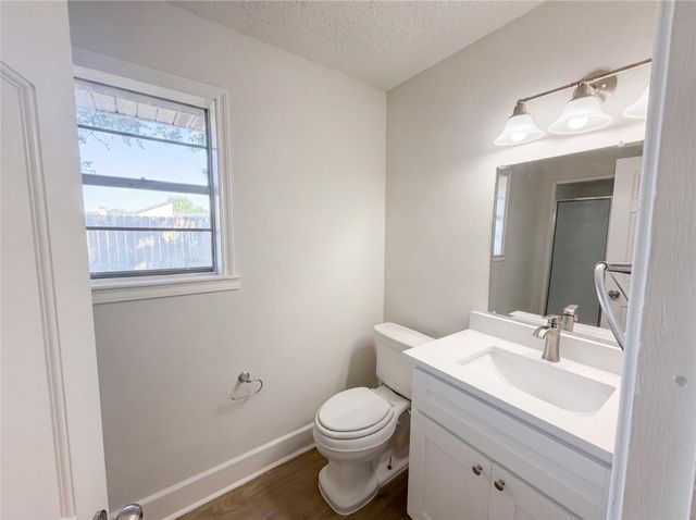 5917 Raza Road, Pearland, TX 77584