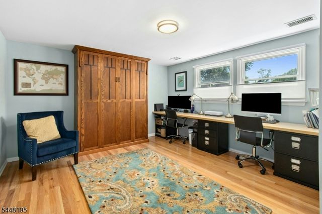 356 Longview Dr, Mountainside Boro, NJ 07092