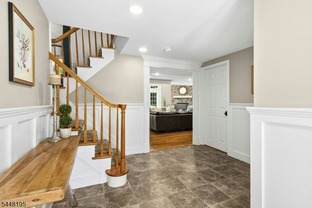 356 Longview Dr, Mountainside Boro, NJ 07092