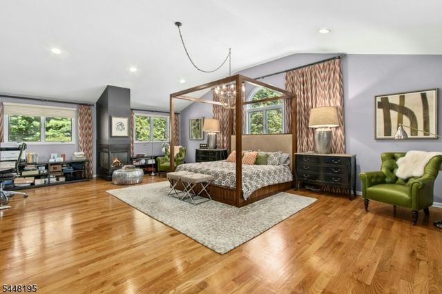 356 Longview Dr, Mountainside Boro, NJ 07092