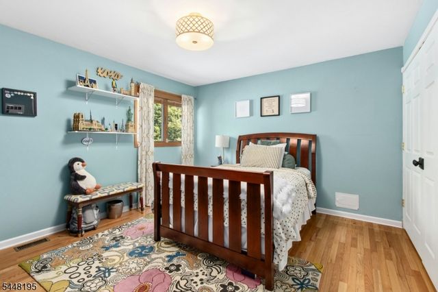 356 Longview Dr, Mountainside Boro, NJ 07092