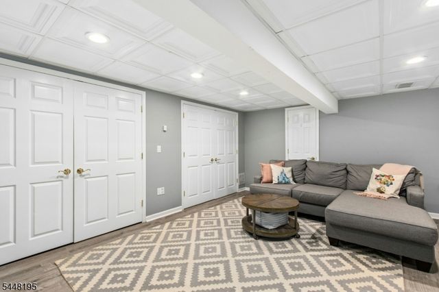 356 Longview Dr, Mountainside Boro, NJ 07092