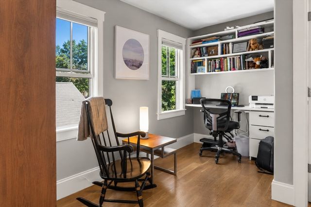 24 Cottage St, Provincetown, MA 02657