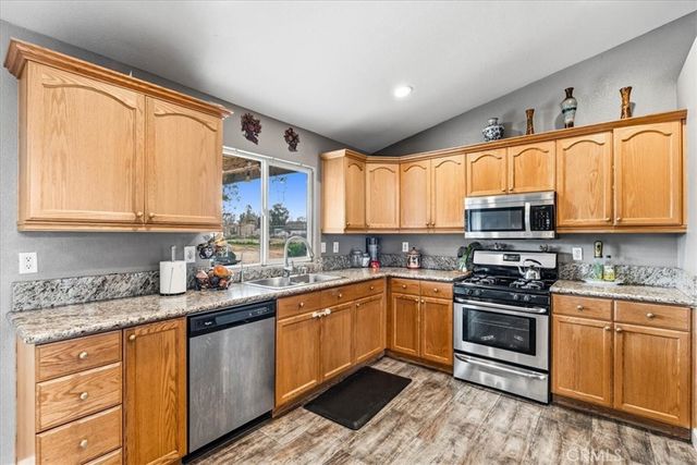 19251 Vine Street, Hesperia, CA 92345