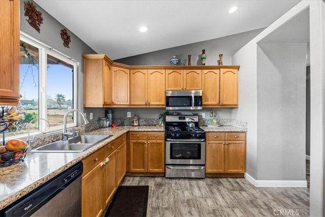 19251 Vine Street, Hesperia, CA 92345