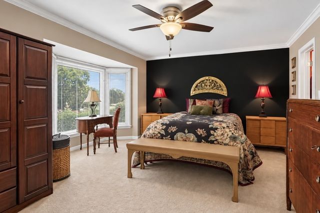 201 Thames Parkway 3A, Park Ridge, IL 60068