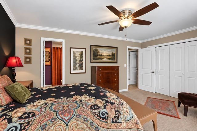 201 Thames Parkway 3A, Park Ridge, IL 60068