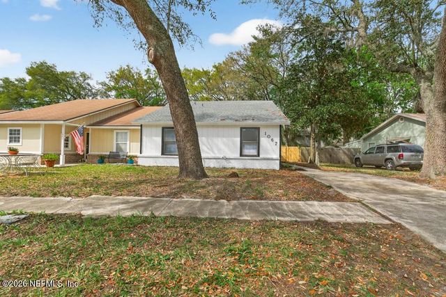 1067 WILLOW COVE Court W, Jacksonville, FL 32233